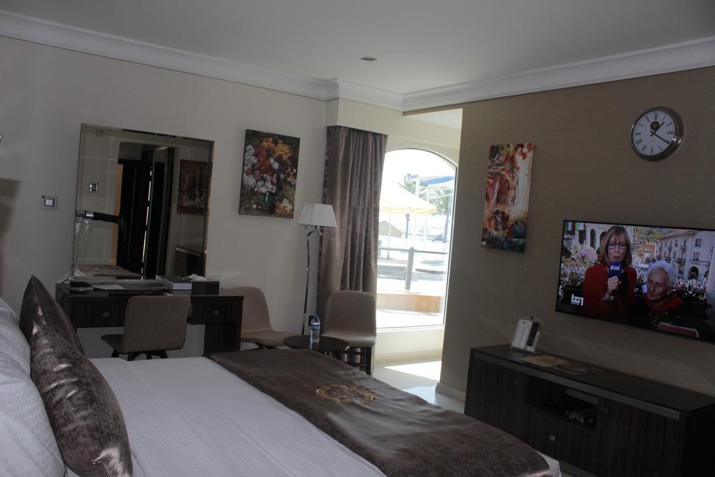 奥苏丹海滨度假酒店 阿尔科尔 外观 照片 A room at the hotel