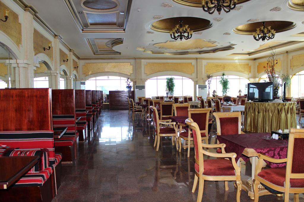 奥苏丹海滨度假酒店 阿尔科尔 外观 照片 The restaurant