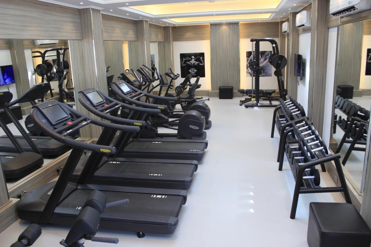 奥苏丹海滨度假酒店 阿尔科尔 外观 照片 A gym in the UK