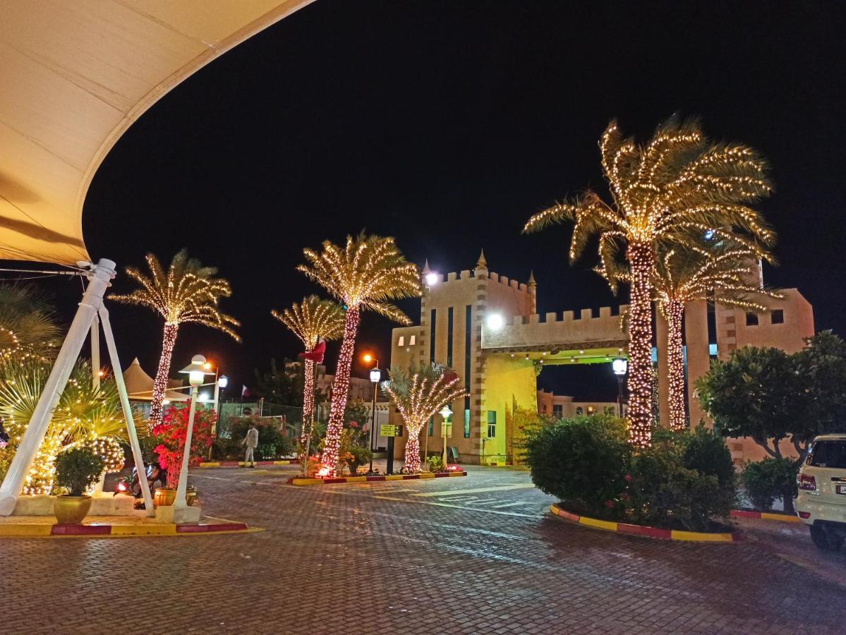 奥苏丹海滨度假酒店 阿尔科尔 外观 照片 The Village at North Scottsdale